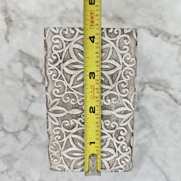 Bathroom Accessories, Toothbrush Holder, and Tumbler - Picture 12 of 12